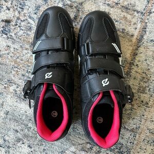 Peloton Cycling Shoes Size 8 (39)